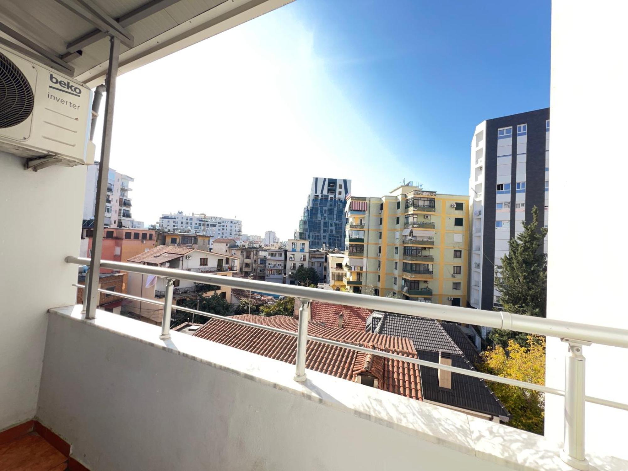 Sunlit House City Center Tirana Exterior photo
